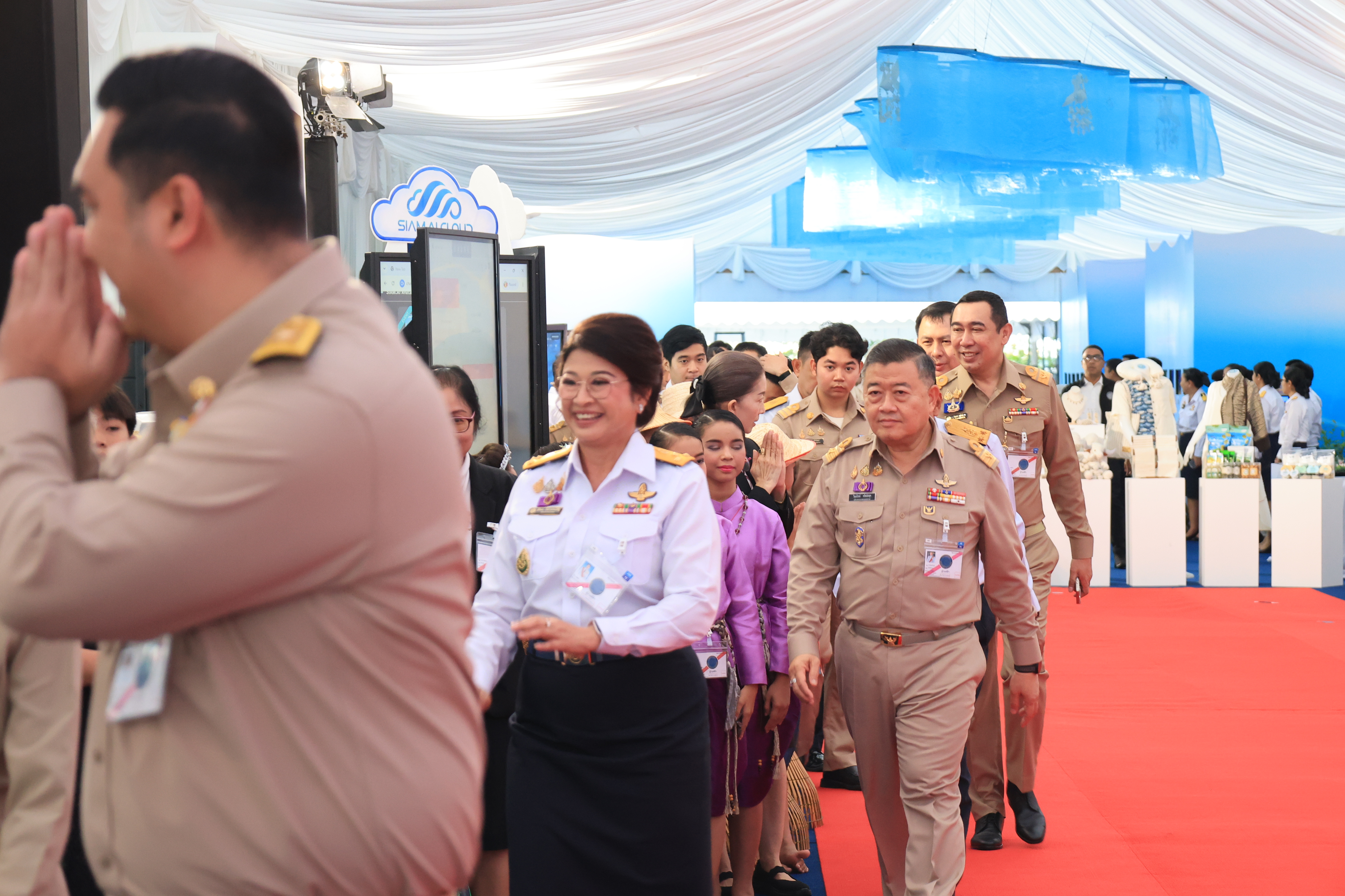 title - สำนักงานการปฏิรูปที่ดินเพื่อเกษตรกรรม ร่วมเฝ้าฯ รับเสด็จ สมเด็จพระกนิษฐาธิราชเจ้า กรมสมเด็จพระเทพรัตนราชสุดาฯ สยามบรมราชกุมารี เสด็จเป็นองค์ประธานเปิดงาน “วันสถาปนากรมประมง ครบรอบ 100 ปี”